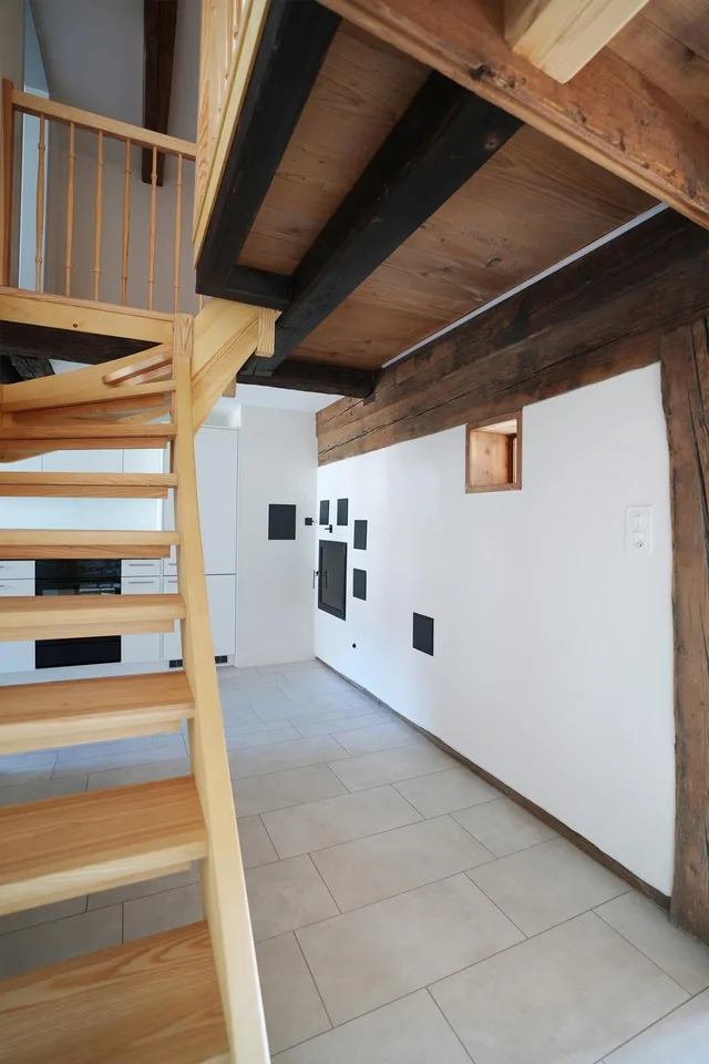 Historische Altbauwohnung Renoviert im 2022