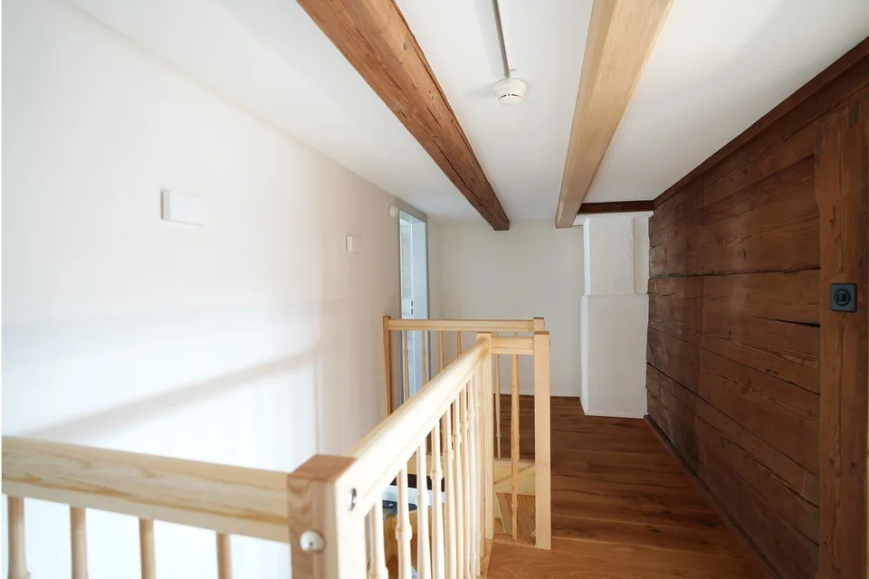 Historische Altbauwohnung Renoviert im 2022