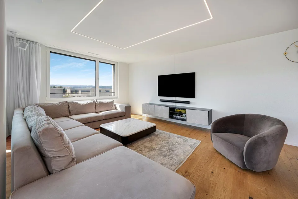 Un foyer avec une vue large et montagnarde ainsi qu'une haute qualité de vie – photo 2 sur 21