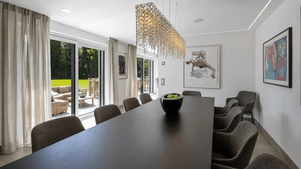 IHR PRIVATES REFUGIUM DER EXTRAKLASSE ? Luxuriöse 10.5-Zimmer-Villa... – photo 4 sur 13