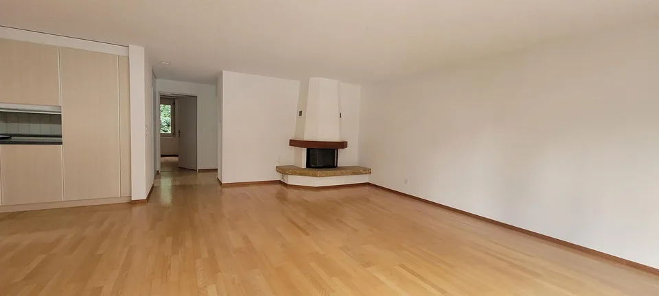 Grosszügige 4.5-Zimmerwohnung im 1. OG