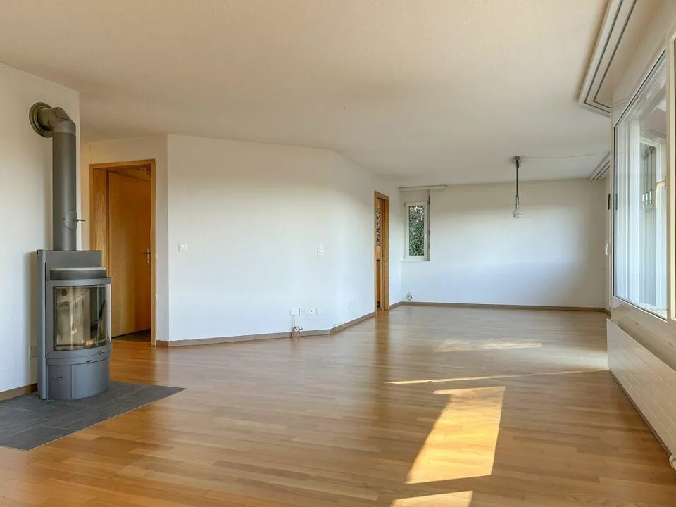 4.5 Room Apartment - Spacious and Central – photo 4 of 10