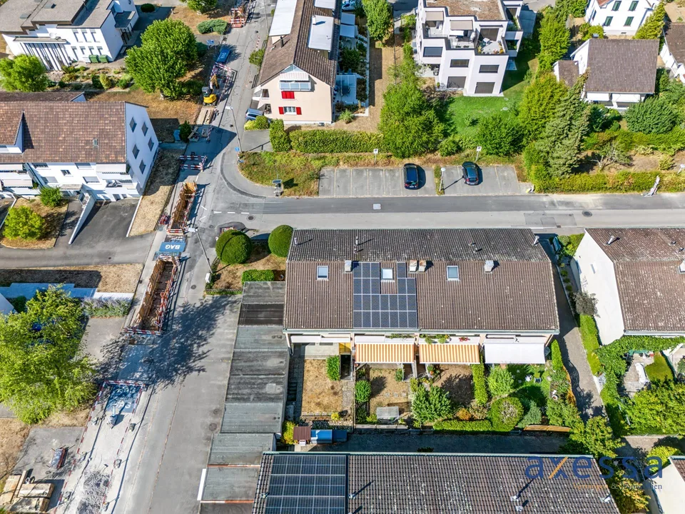 Einmaliges 5 Zimmer-Reiheneckhaus mit viel Potential für Familien in Reinach BL – Foto 5 von 8