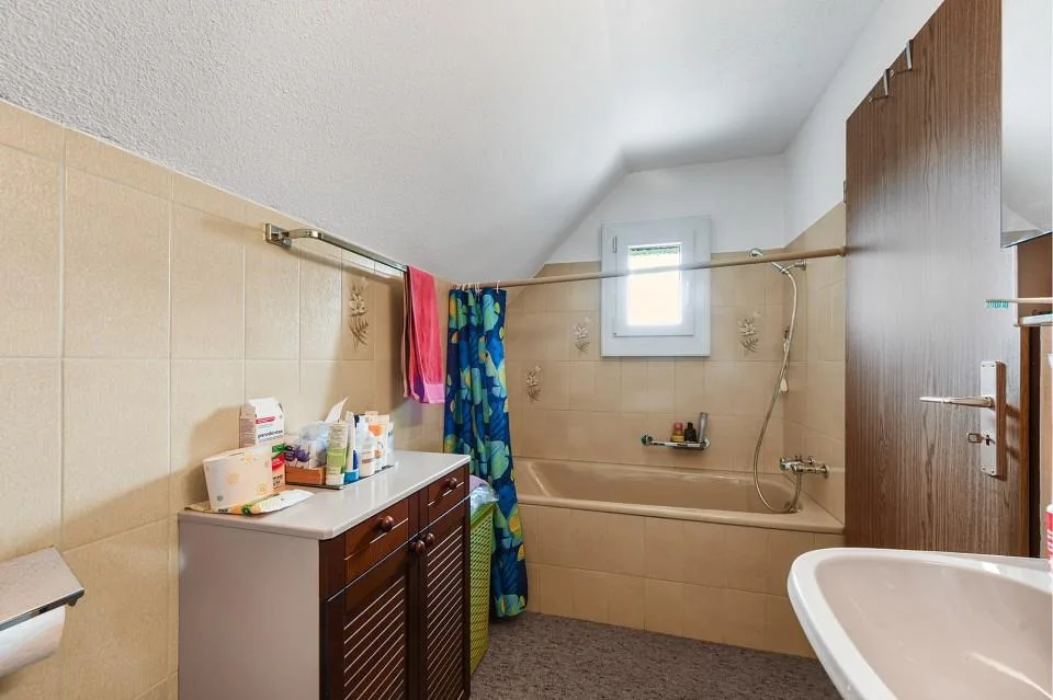 Special holiday apartment in Nesslau, ideal for ski fans and hikers! – photo 11 of 13