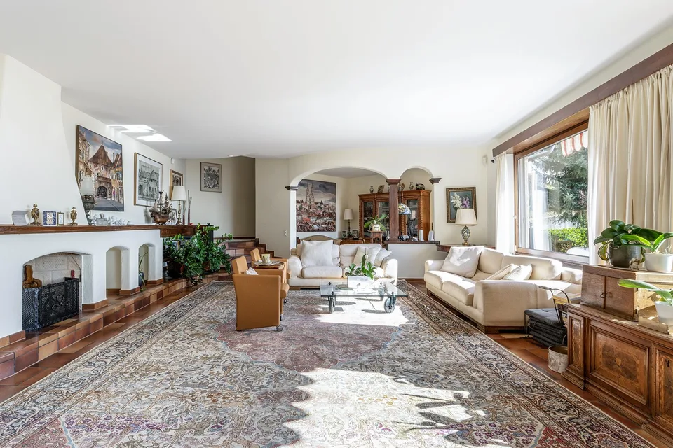 Tra natura e città, elegante villa da sogno con vista Lago – Foto 3 von 21