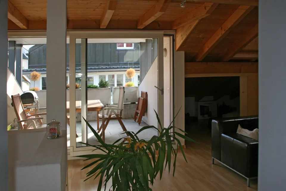 Grosszügige 4.5-Zimmer-Maisonettewohnung zentrale Lage in Domat/Ems