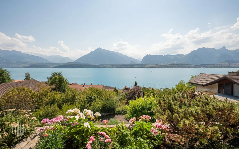 ImmoWyss - Maison unifamiliale au-dessus du lac de Thoune avec vue imprenable – photo 5 sur 10