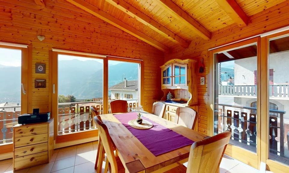 Ein charmantes Chalet mit atemberaubender Südaussicht – Foto 8 von 11