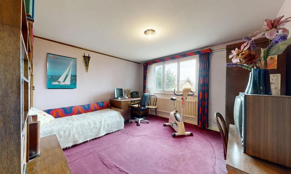 4.5-Zimmer-Villa mit Jura-Blick und grossem Garten – Foto 9 von 11