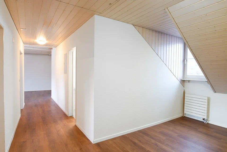 Schöne 3.5-Zimmerwohnung an zentraler Lage – photo 9 sur 13