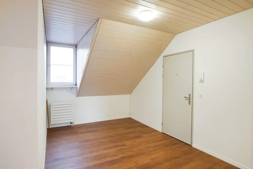 Schöne 3.5-Zimmerwohnung an zentraler Lage – photo 13 sur 13