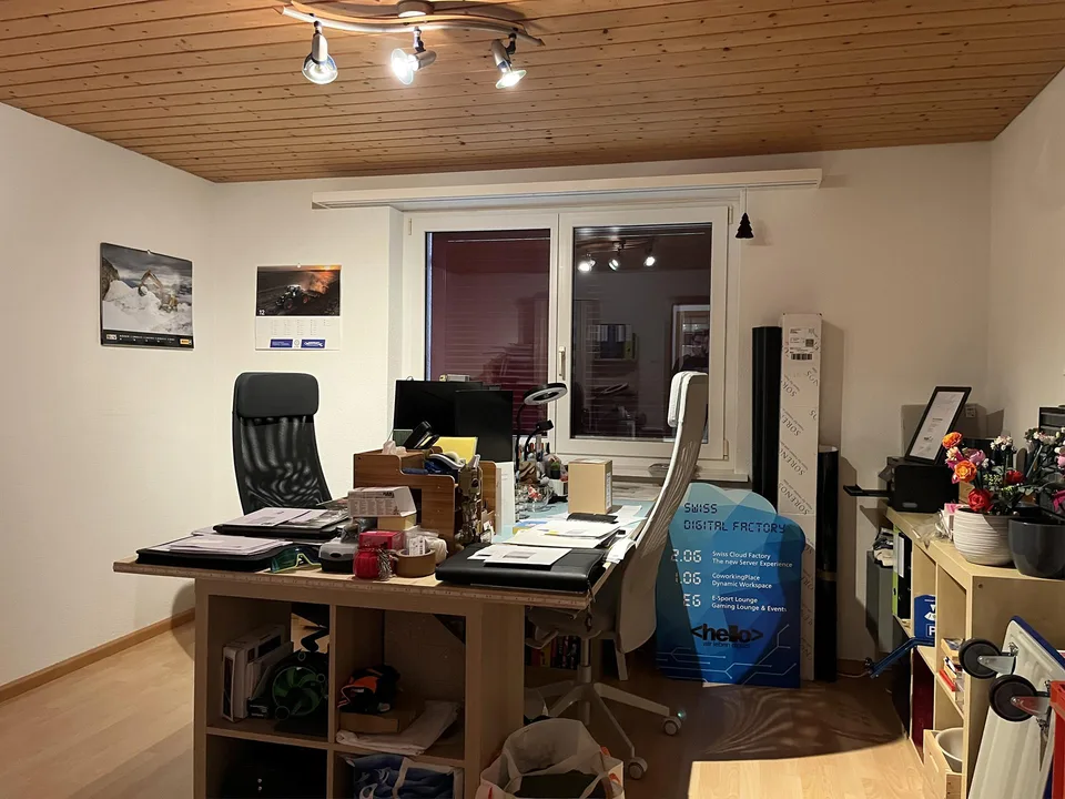 Grosszügige, 4.5-Zimmer-Parterre Wohnung