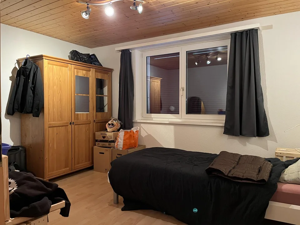 Grosszügige, 4.5-Zimmer-Parterre Wohnung