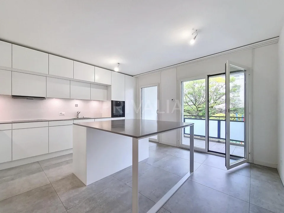 Superbe appartement de 6,5 pièces au 1er étage d'une résidence de s...