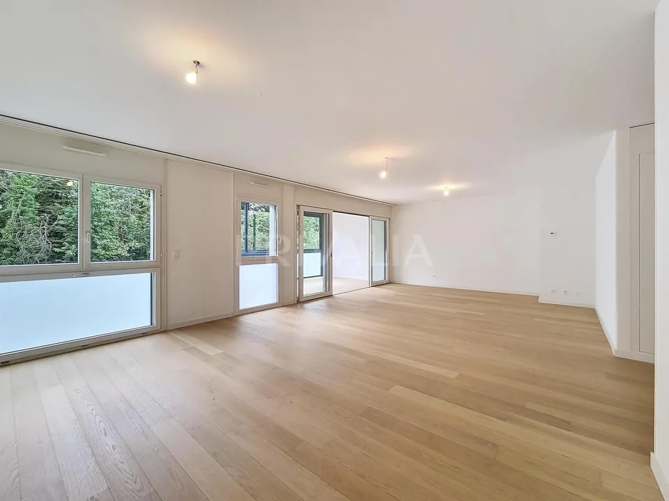 Superbe appartement de 6,5 pièces au 1er étage d'une résidence de s...