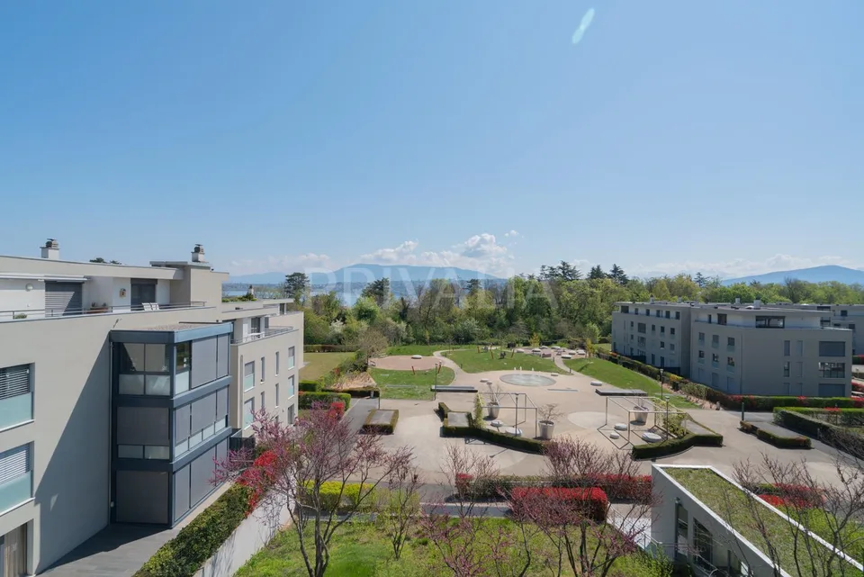 Bel attique de 121 m2 avec terrasse – Foto 11 von 16