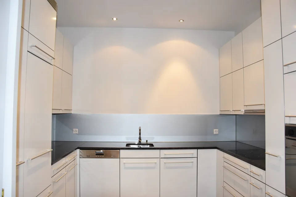 exklusive 5-Zimmerwohnung mit Dachterrasse in der Berner Altstadt – photo 8 sur 30