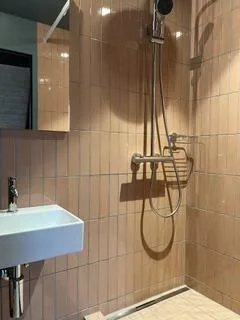 Traumhafte Dach-Loft mit Galerie & Balkon - Erstvermietung – foto 12 di 16