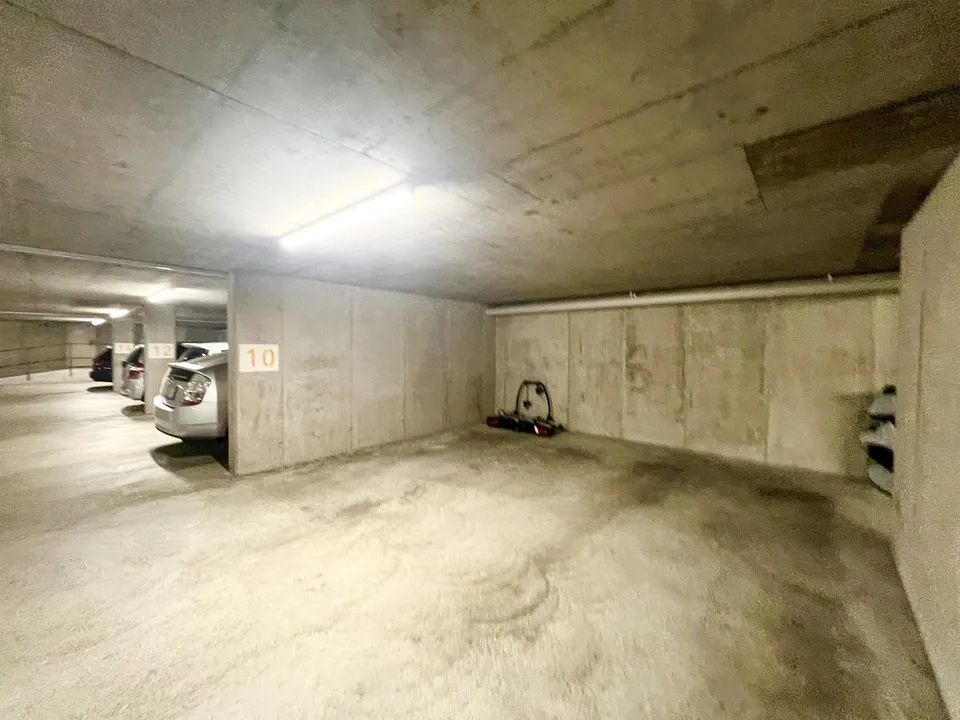 Lichtdurchflutete großzügige 4,5 Zimmer Wohnung mit Terasse zu verkauf – Foto 17 von 17