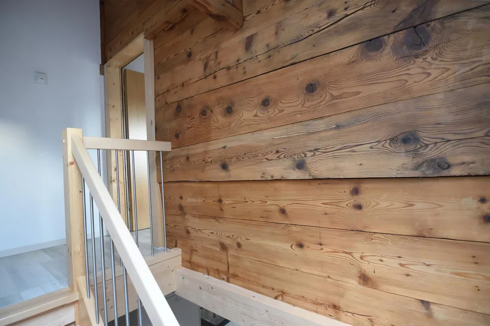 Schöne 3.5 Zimmer Wohnung in Holzhaus