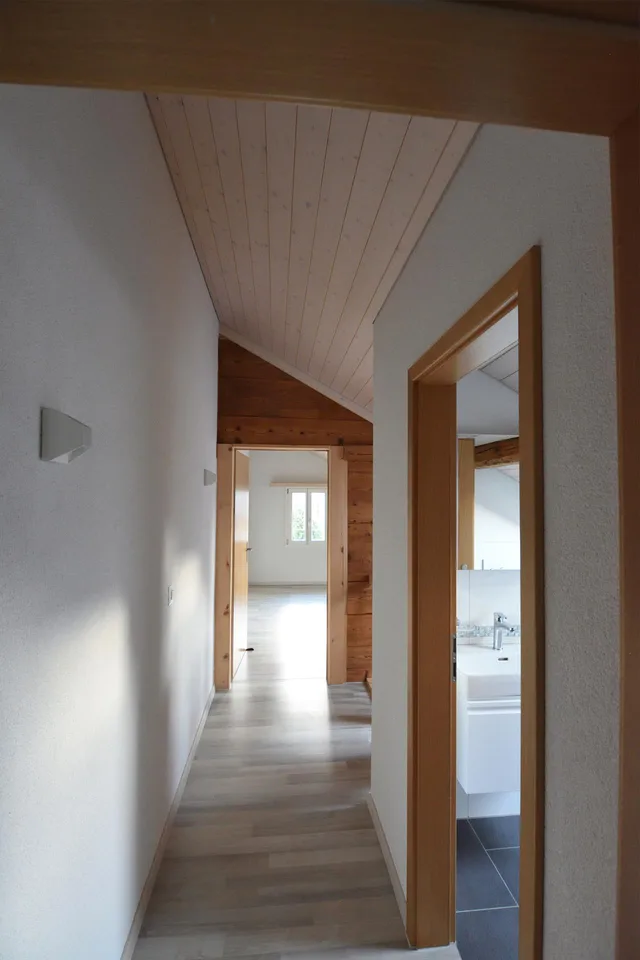 Schöne 3.5 Zimmer Wohnung in Holzhaus