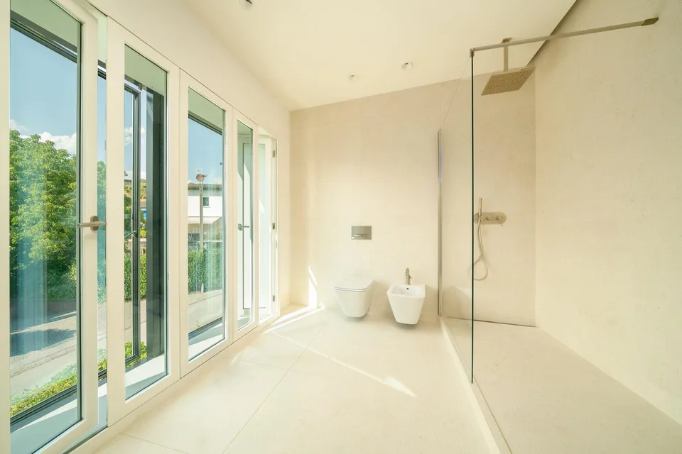 NEUE WOHNUNG IN RUHIGER UMGEBUNG | NEW APARTMENT IN A QUIET SETTING... – Foto 8 von 10