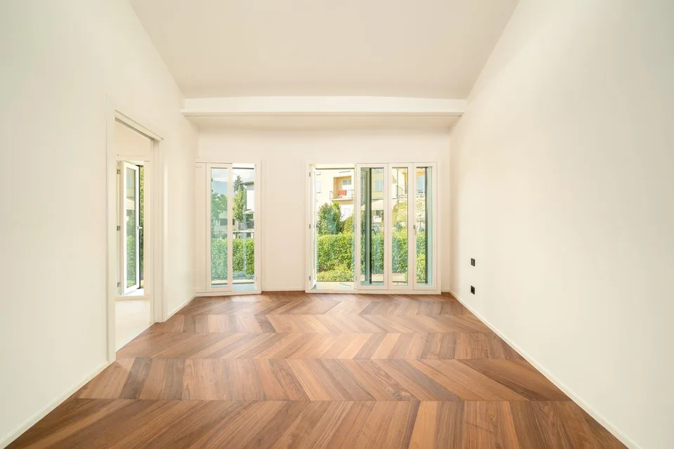 NEUE WOHNUNG IN RUHIGER UMGEBUNG | NEW APARTMENT IN A QUIET SETTING... – Foto 3 von 10