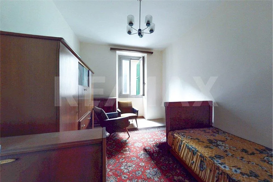 Casa plurifamiliare con grande potenziale di ristrutturazione – Foto 8 von 13