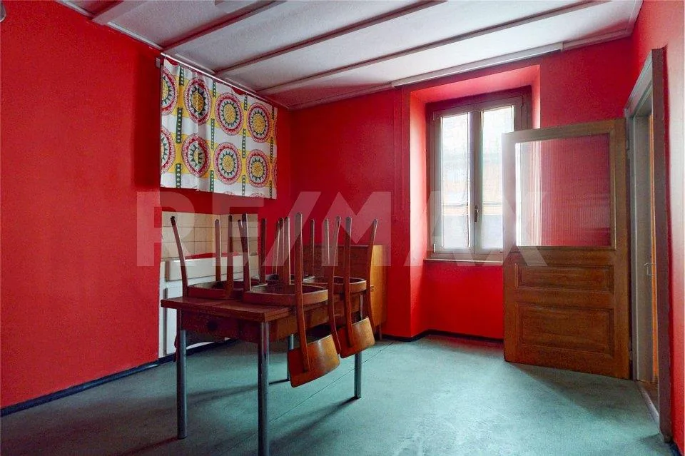 Casa plurifamiliare con grande potenziale di ristrutturazione – Foto 5 von 13