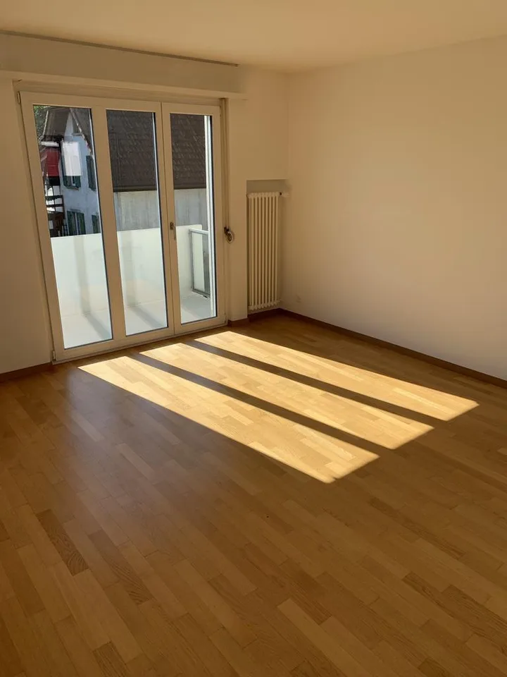 Moderne, helle 3.5-Zimmerwohnung im Hochparterre – Foto 5 von 6