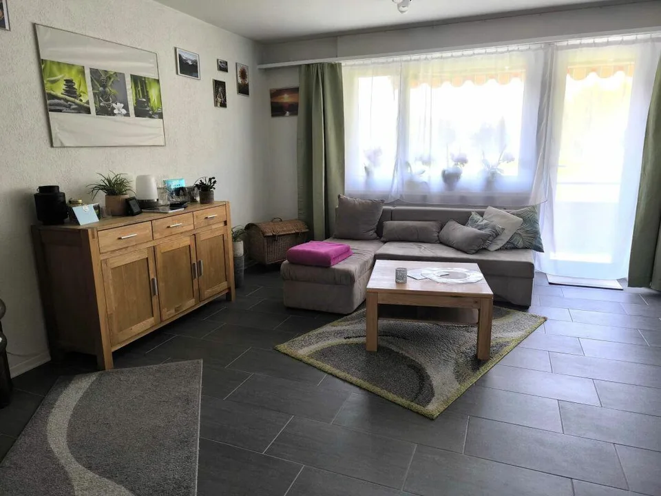 Helle 3.5Zi-Wohnung mit Balkon