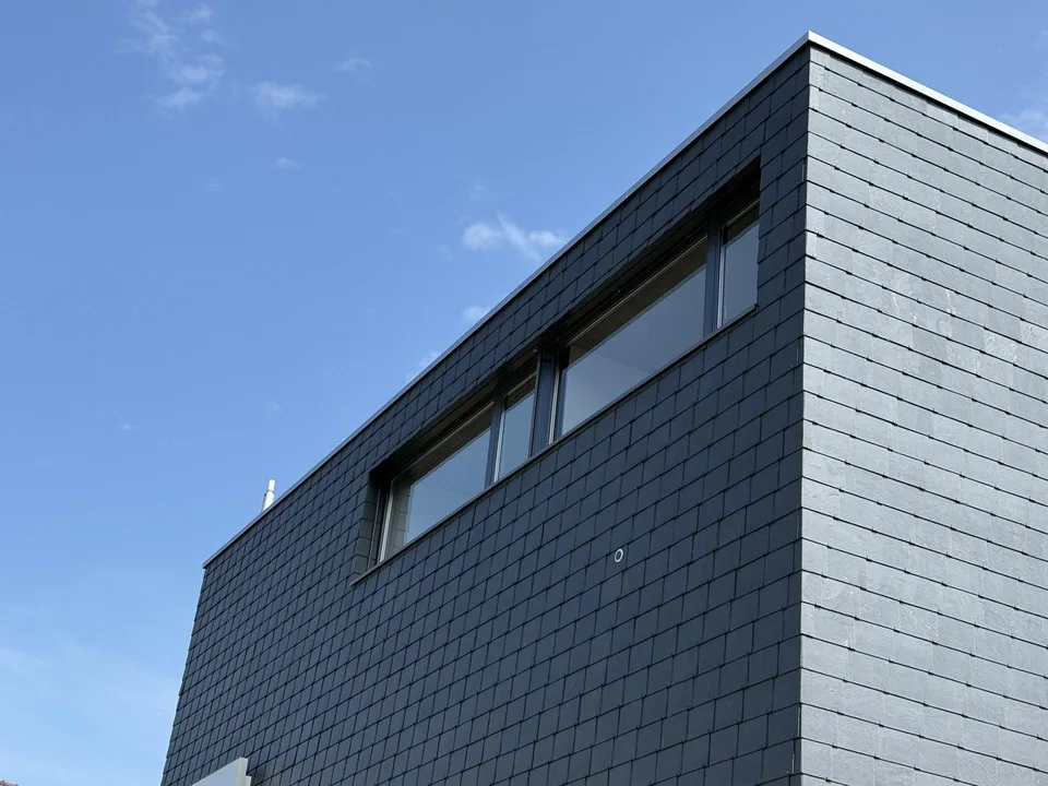 3 1/2 Zimmer Atttikawohnung im Loftcharakter mit gedeckter Terrasse