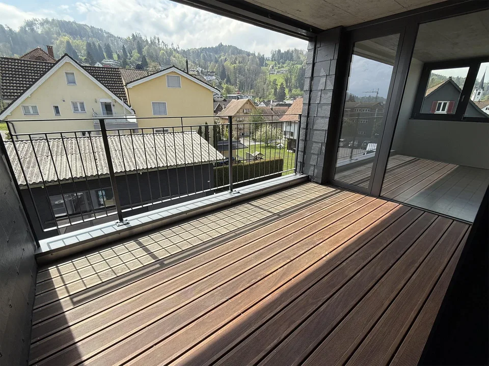 3 1/2 Zimmer Atttikawohnung im Loftcharakter mit gedeckter Terrasse