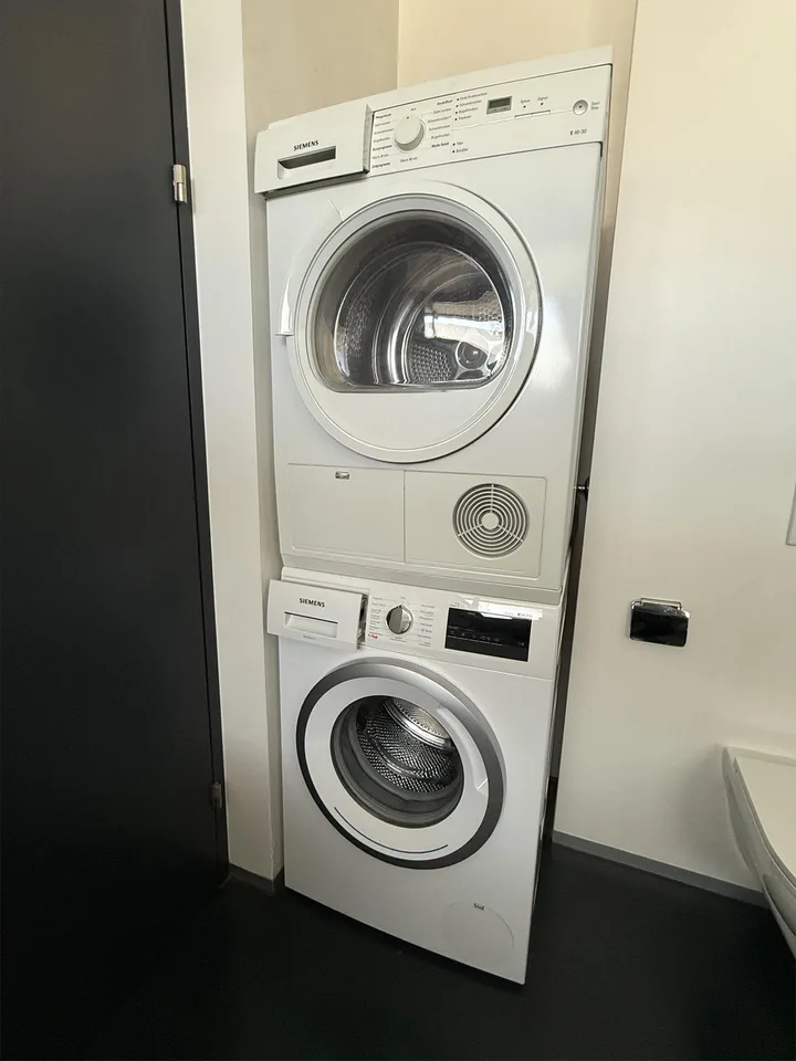 3 1/2 Zimmer Atttikawohnung im Loftcharakter mit gedeckter Terrasse