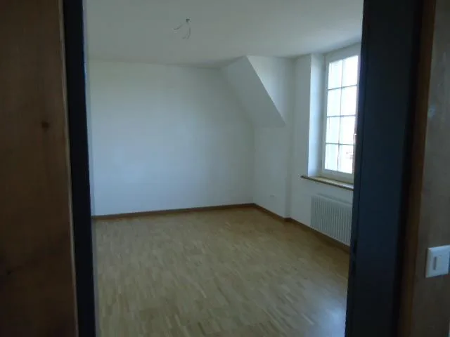 Charmante Dachwohnung im Zentrum