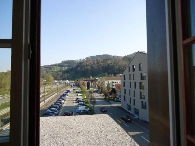 Charmante Dachwohnung im Zentrum
