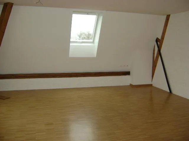 Charmante Dachwohnung im Zentrum
