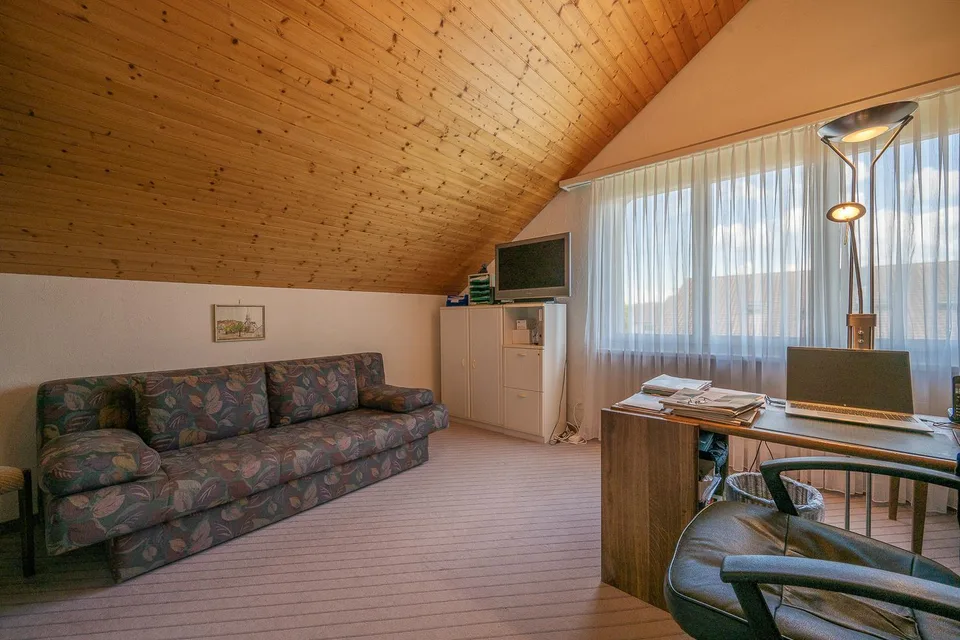 Grosszügige 4.5-Zimmer-Dachwohnung – foto 17 di 29