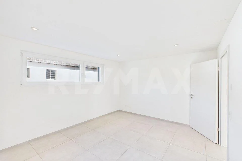 Moderno 4½ locali del 2020 con ampio balcone e doppi servizi – Foto 7 von 13