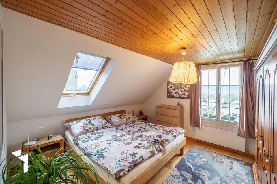 Fehr Immobilien - Grosszügiges Zwei-Generationen-Haus – Foto 9 von 15
