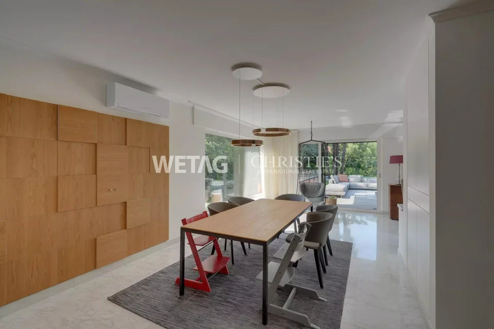 Exklusive & moderne Luxusvilla mit Aussenpool in privilegierter Lag... – Foto 4 von 13