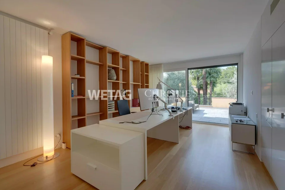 Exklusive & moderne Luxusvilla mit Aussenpool in privilegierter Lag... – Foto 8 von 13