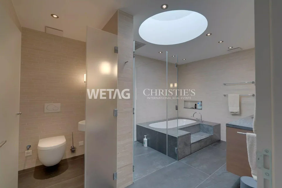 Exklusive & moderne Luxusvilla mit Aussenpool in privilegierter Lag... – Foto 10 von 13