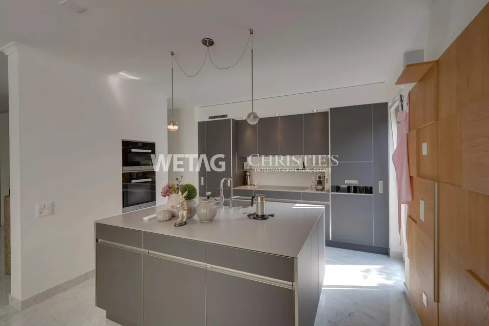 Exklusive & moderne Luxusvilla mit Aussenpool in privilegierter Lag... – Foto 5 von 13