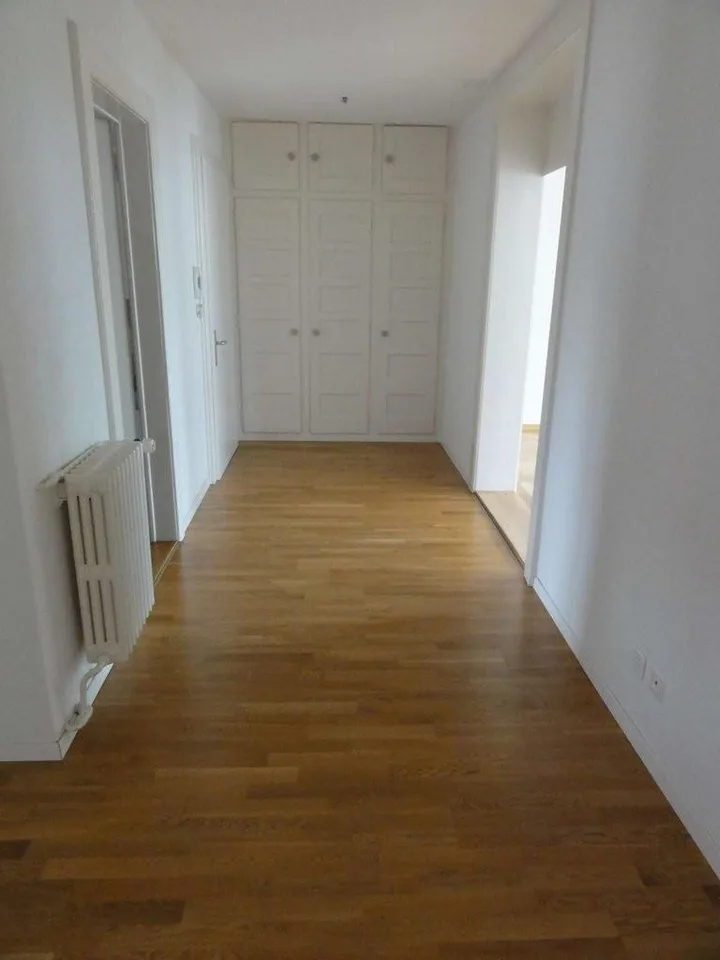 Prächtige 5.5-Zimmer-Wohnung im Zentrum von Freiburg! – Foto 7 von 9
