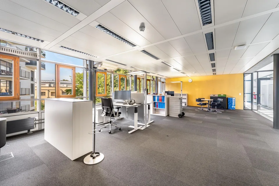Repräsentative Bürofläche an zentraler Lage in Wohlen – foto 5 di 12