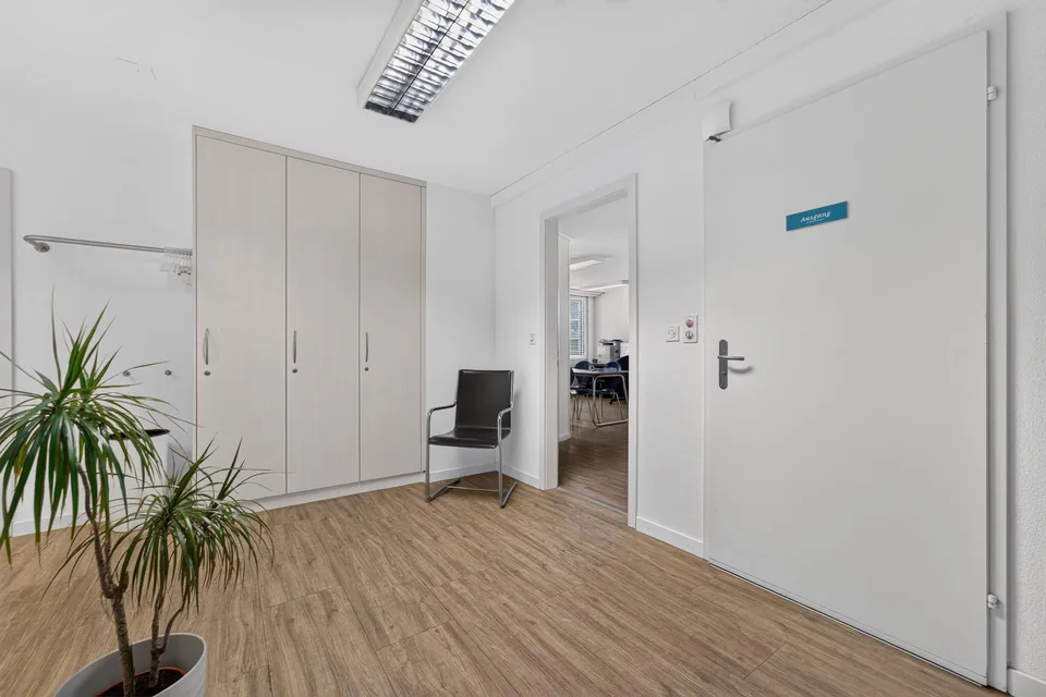 Gewerbefläche im Zentrum von Emmenbrücke – vielseitig nutzbar – foto 10 di 10