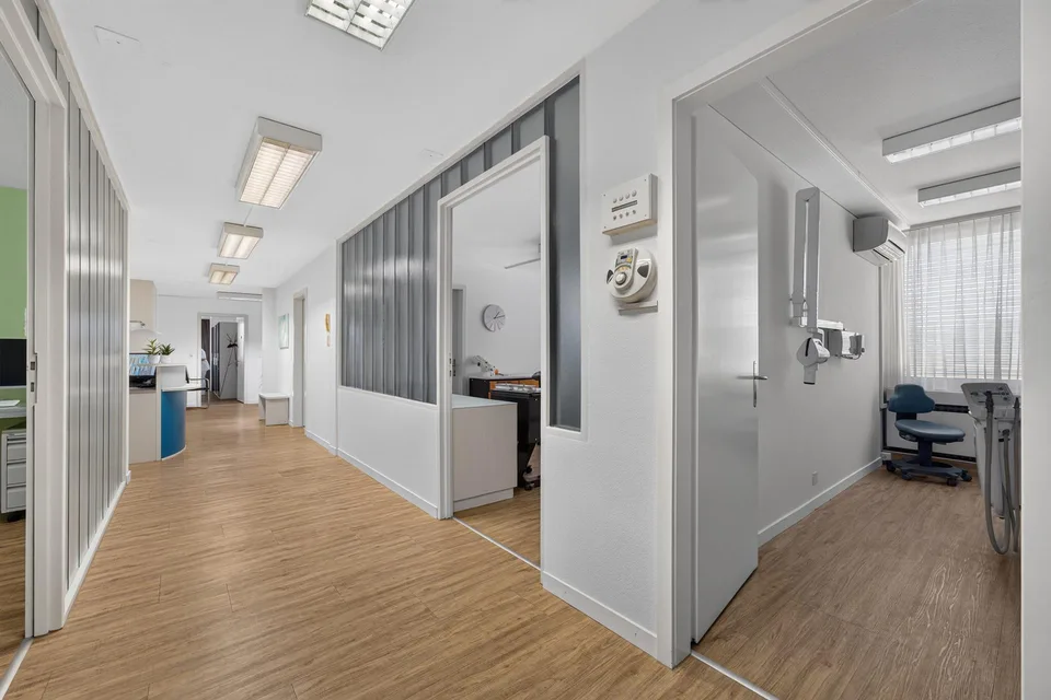 Gewerbefläche im Zentrum von Emmenbrücke – vielseitig nutzbar – foto 2 di 10