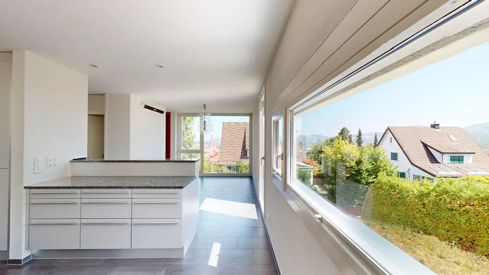 8,5 Zimmer Split-Level-Villa mit Pool grossem Garten – Foto 5 von 13