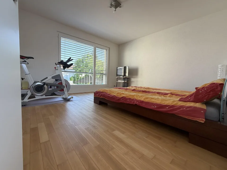 Wunderbares 5.5 Zimmer-Einfamilienhaus mit bester Besonnung – photo 11 sur 12